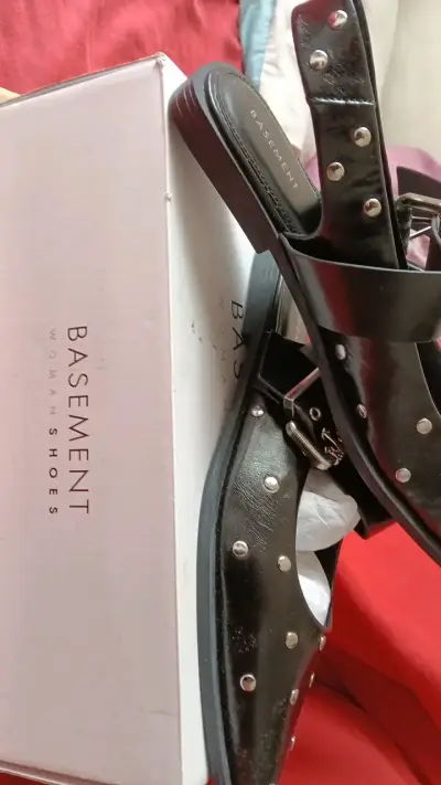 Zapatos negros con tachas Basement - miniatura 3