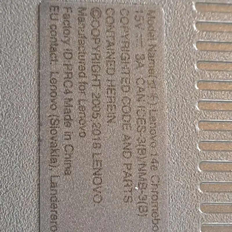 Laptop Lenovo Chromebook gris en buen estado - 4