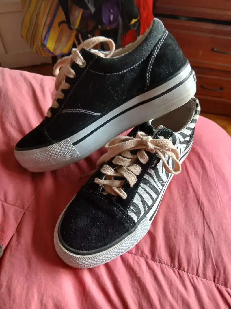 Zapatillas de lona con diseño de cebra - 7
