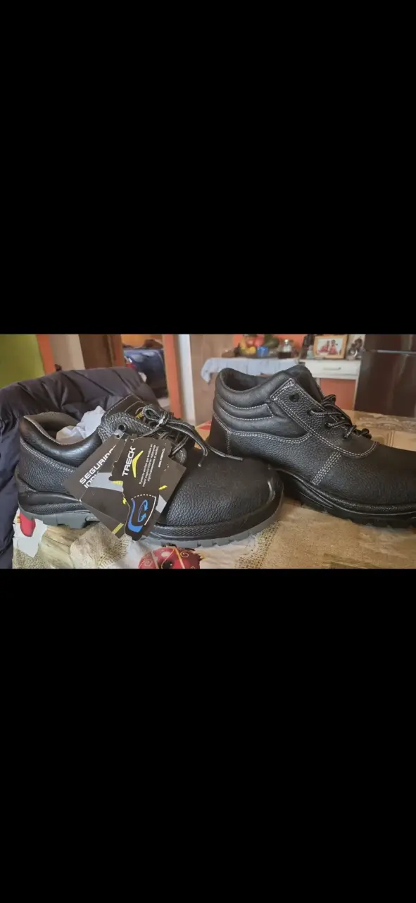 Botas de seguridad negras Treck