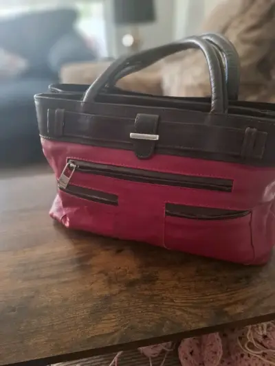 Bolso de mano bicolor rojo y negro Cuero - miniatura 1