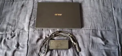Laptop ASUS con pantalla de 15 pulgadas - miniatura 6
