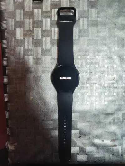 Reloj inteligente Samsung watch 4 negro - miniatura 1