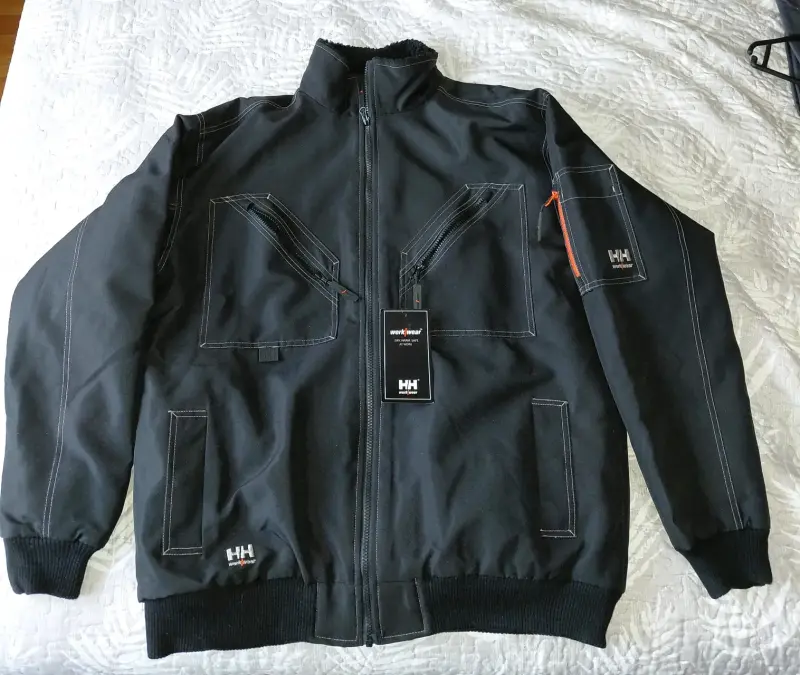Chaqueta de trabajo negra Helly Hansen