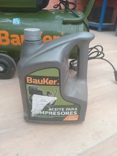 Compresor de Aire Bauker 2HP con Manguera y aceite - miniatura 5