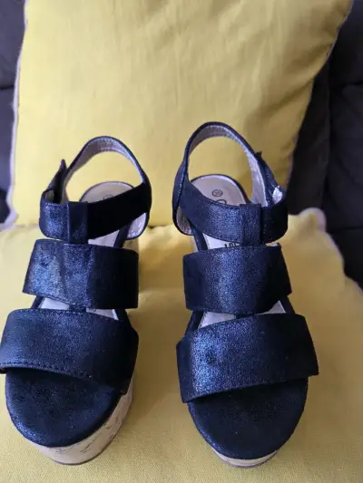 Sandalias de plataforma negras con corcho - miniatura 5