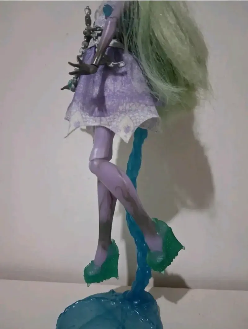 Monster High Twyla Haunted - 2