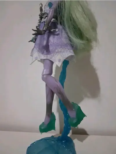 Monster High Twyla Haunted - miniatura 2