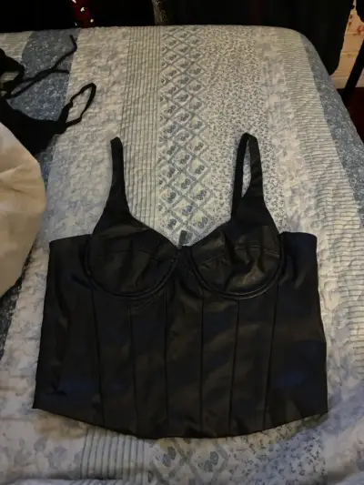 Top corset negro de cuero sintético mossimo - miniatura 2