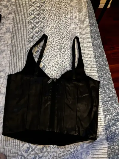Top corset negro de cuero sintético mossimo - miniatura 4