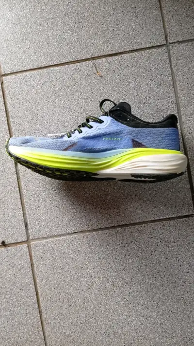 Zapatillas running Puma azul y verde - miniatura 2