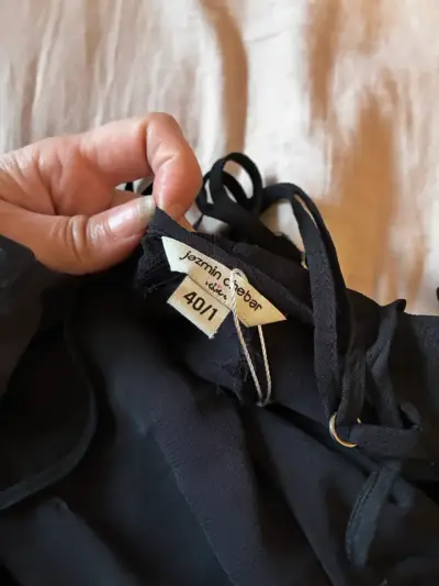 Vestido negro con tirantes jazmin chebar - miniatura 4