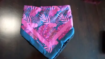Bandanas estampadas con diseños variados - miniatura 4