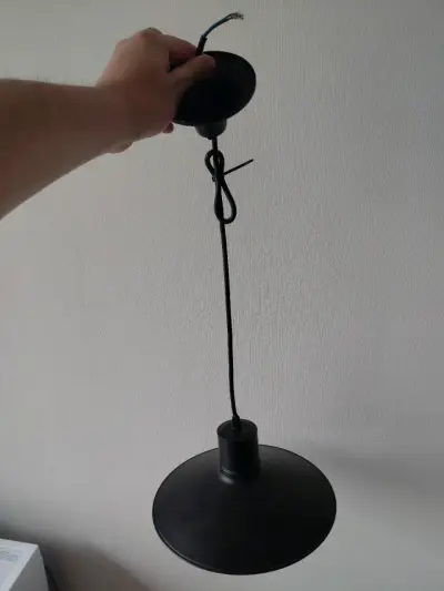 Lámpara colgante negra estilo industrial - miniatura 2