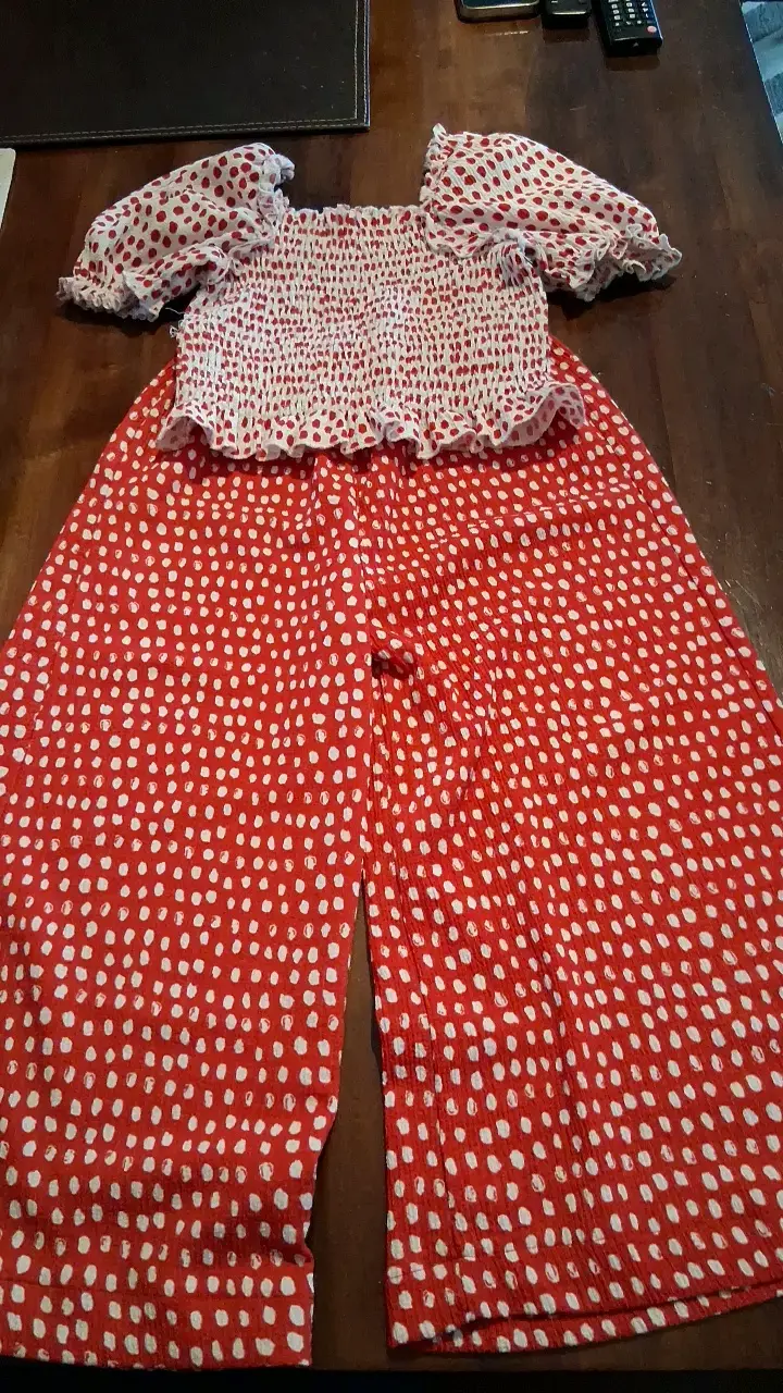 Conjunto verano rojos con estampado de puntos - 1