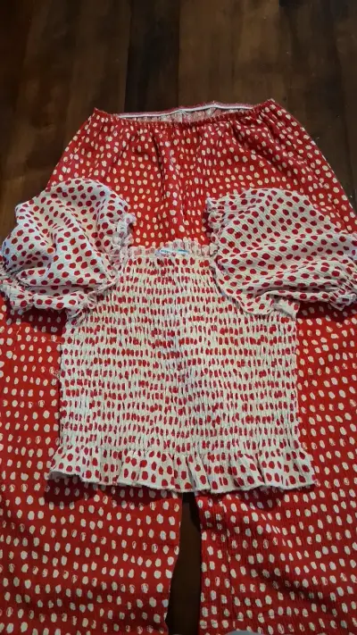 Conjunto verano rojos con estampado de puntos - miniatura 3