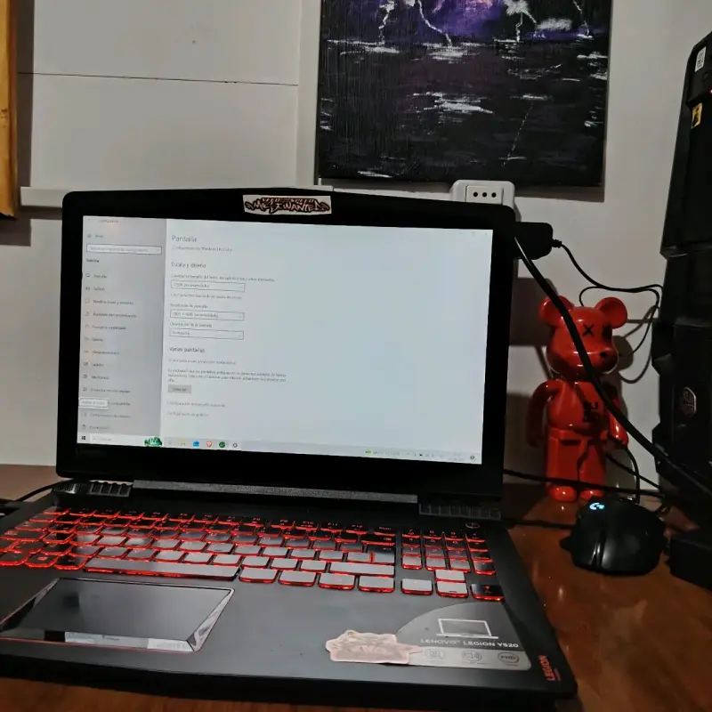 Laptop Lenovo Legion Y520 - 1