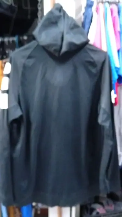 Polerón Nike Therma-Fit Negro con Capucha - miniatura 3