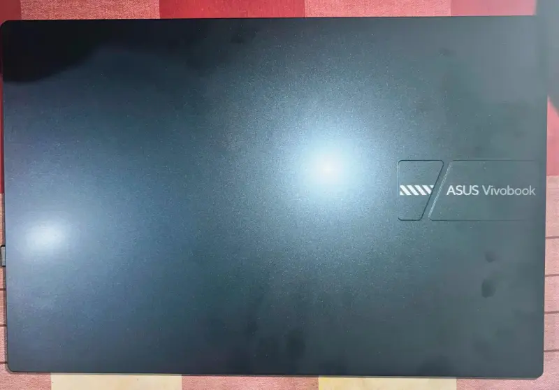 ASUS Vivobook 14" i5 12va Gen 12gb ram• 512GB SSD - 4