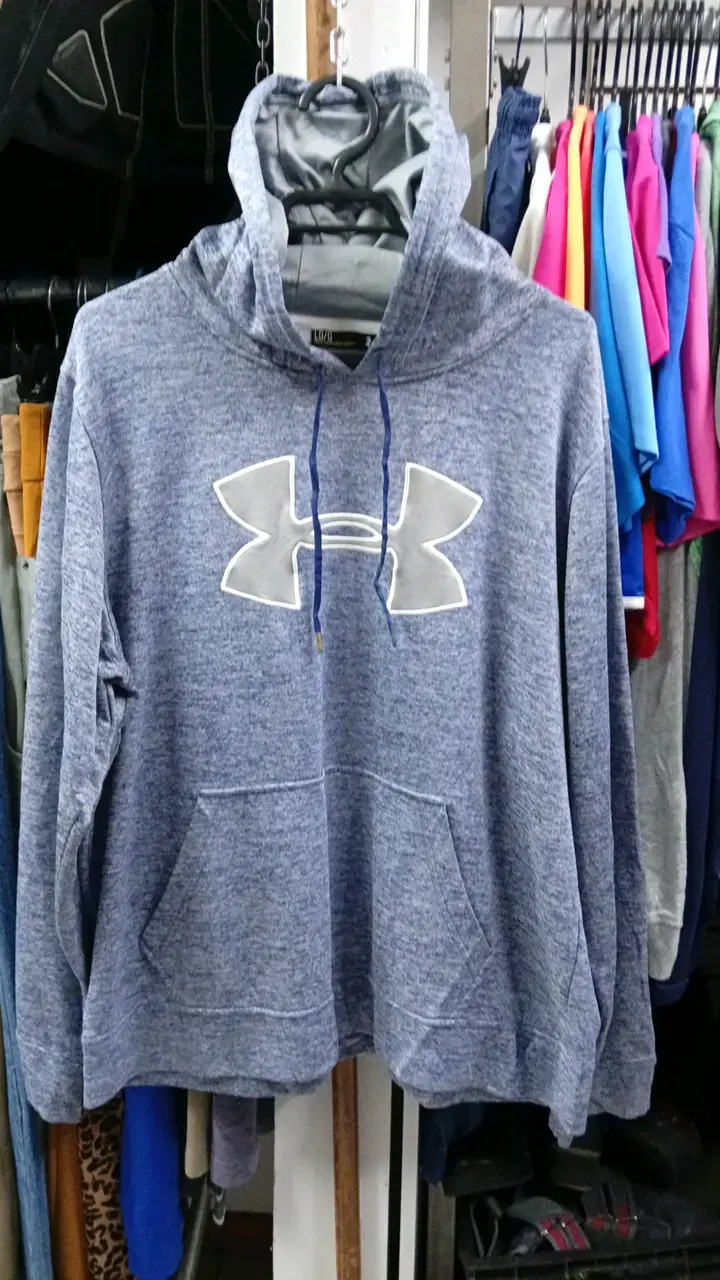 Polerón con capucha Under Armour azul para hombre