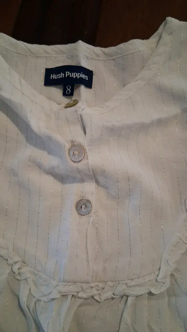 Blusa blanca Hush Puppies con detalles fruncidos - 2