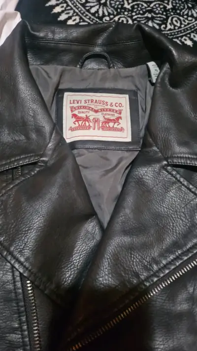 Chaqueta de cuero negra Levi's talla XL - miniatura 1
