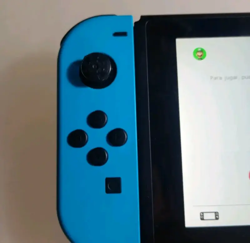 Nintendo Switch 32GB V2 Rojo/Azul Neón + Joy-Con - 3