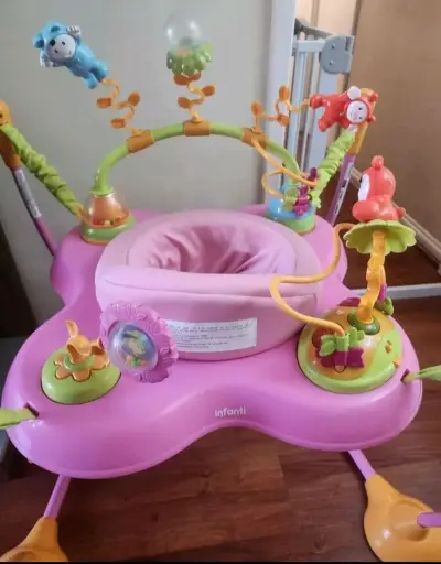 Centro de actividades para bebé Infanti rosa - miniatura 1
