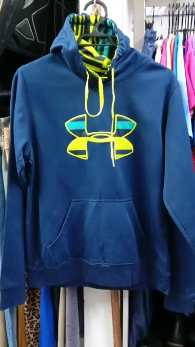 Polerón azul Under Armour con capucha - miniatura 1