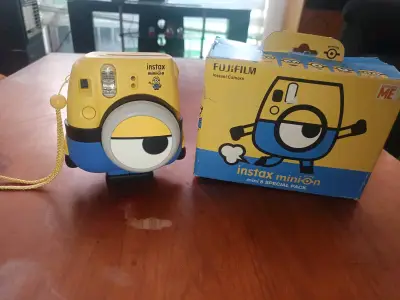 Cámara instantánea Fujifilm Instax Minion - miniatura 3