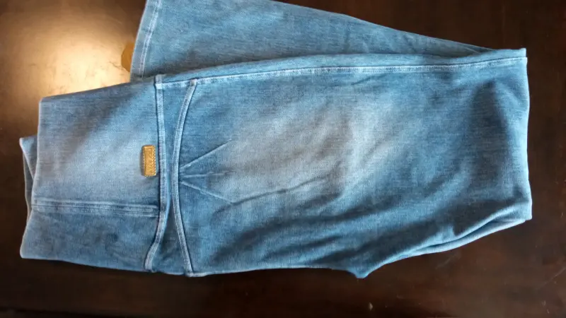 Jeans de mezclilla azul apitillado para mujer - 3