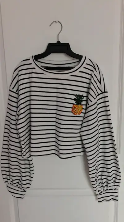 Polera rayada Shein con diseño de piña - miniatura 1