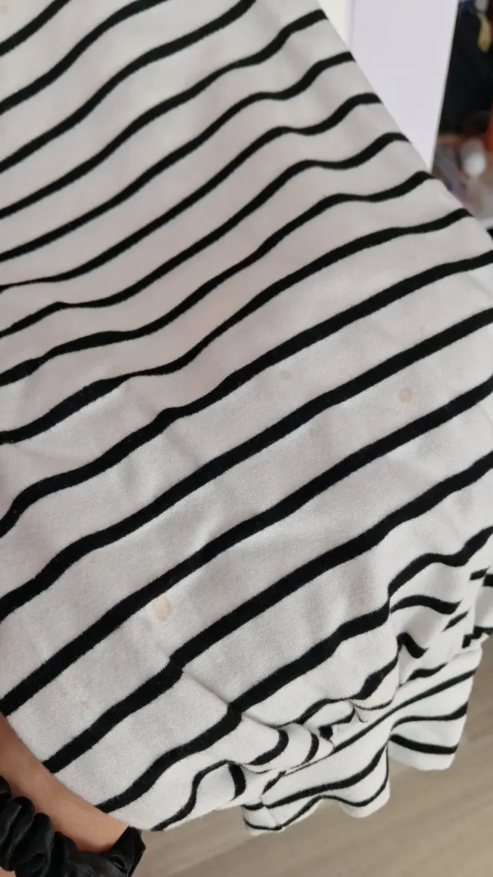 Polera rayada Shein con diseño de piña - 5