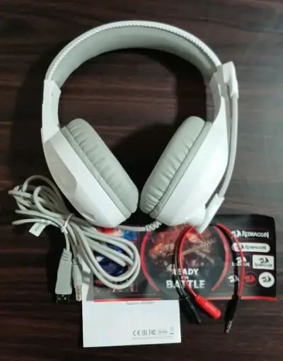 Audífonos Gamer Redragon Cronus RGB Blancos - miniatura 2