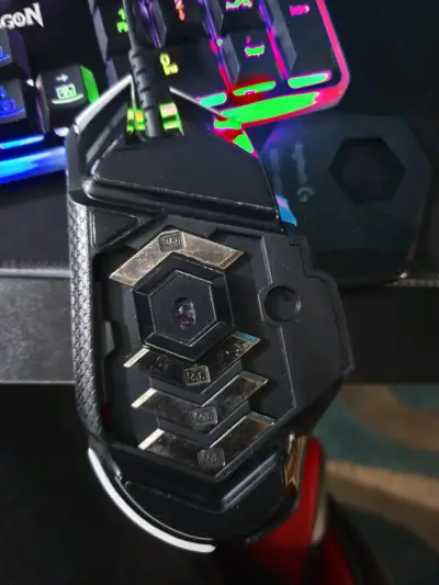Teclado y mouse gamer Redragon retroiluminados - miniatura 2