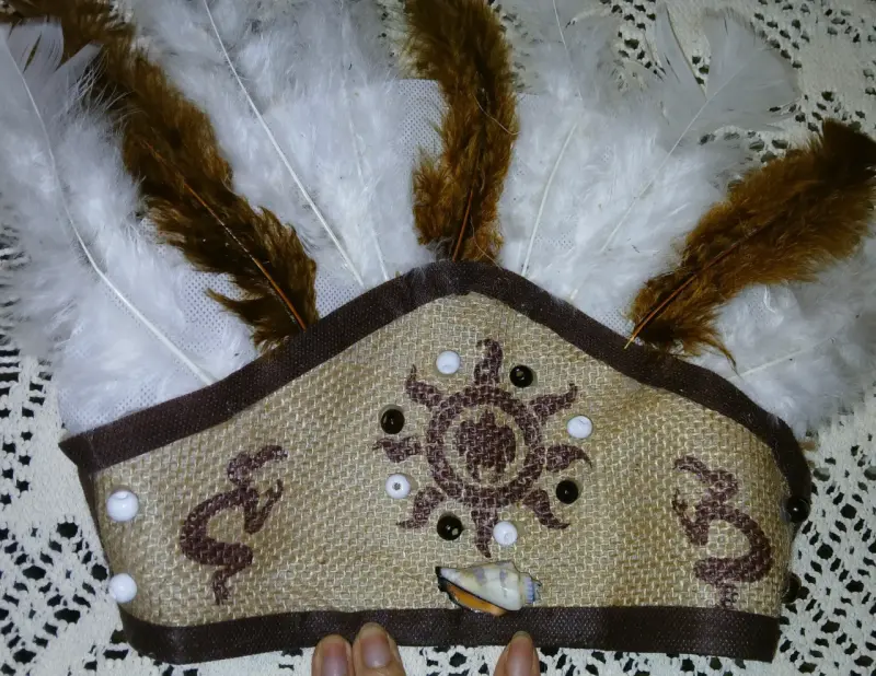 Traje Pascuece Rapa Nui con plumas - 2