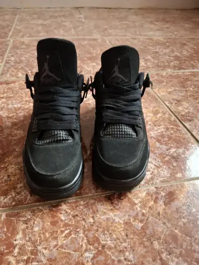 Zapatillas negras jordan hombre - miniatura 1