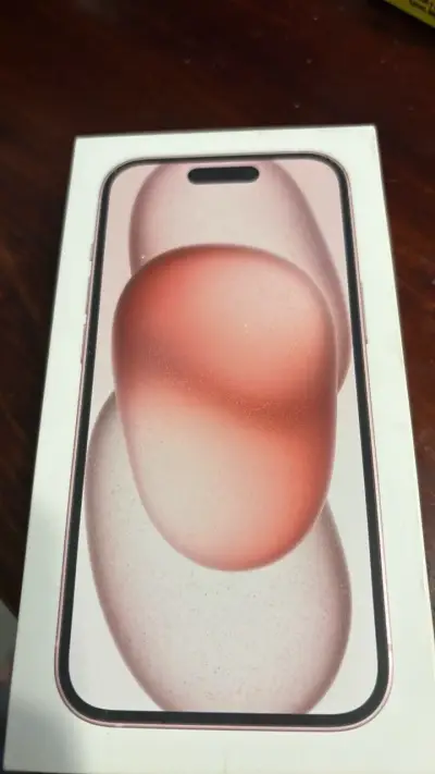 iPhone 15 en caja original color rosa - miniatura 2