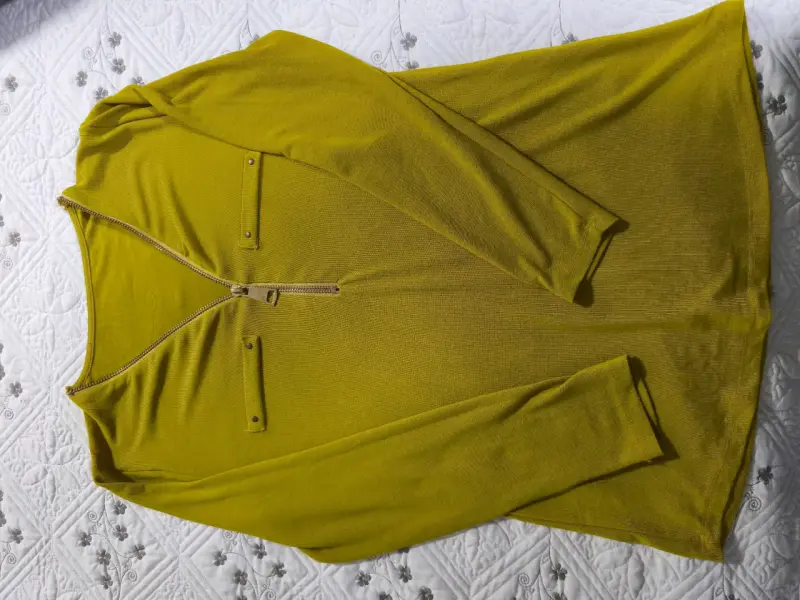 Lote de poleras manga larga en varios colores - 1
