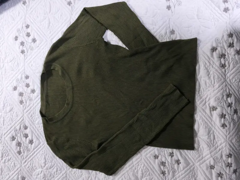 Lote de poleras manga larga en varios colores - 2