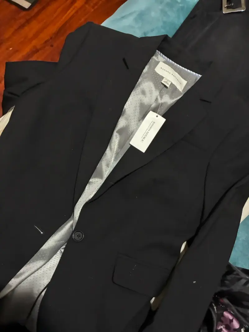 Blazer negro mujer Banana Republic elegante - 3