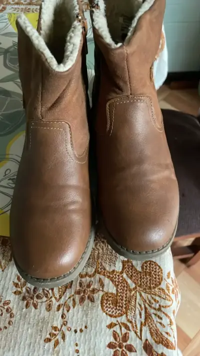 Botines de cuero marrón con forro de lana - miniatura 1