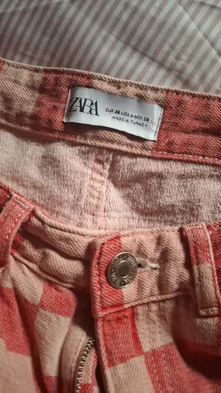 Pantalones a cuadros rojos Zara mujer - 2