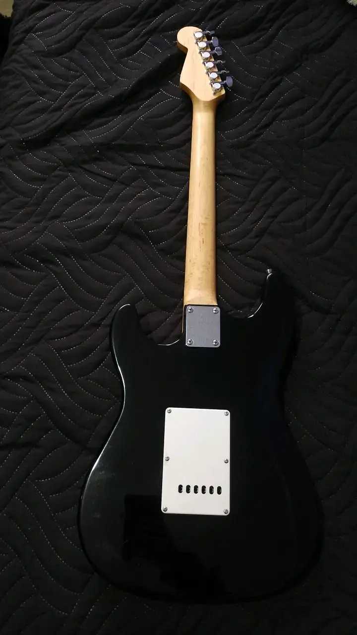 Guitarra eléctrica estilo Stratocaster sunburst - 2