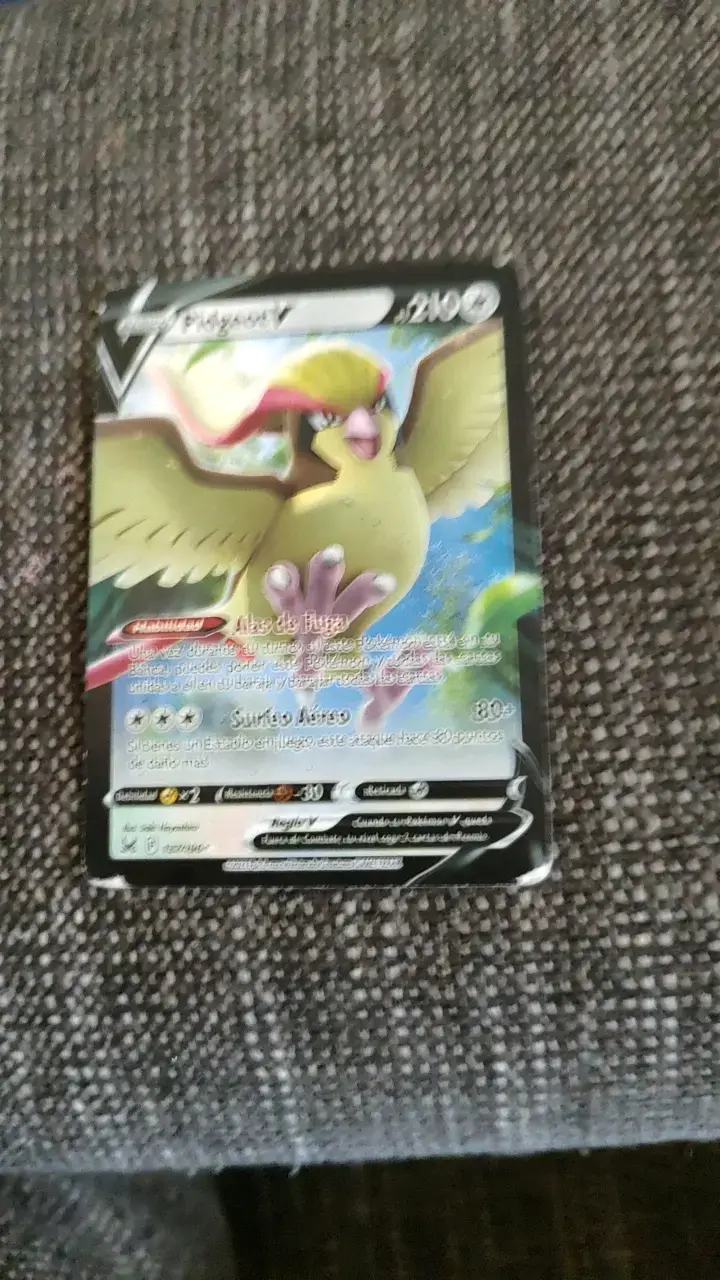 Cartas Pokémon Kilowattrel, Pidgeot V y Houndour - 3