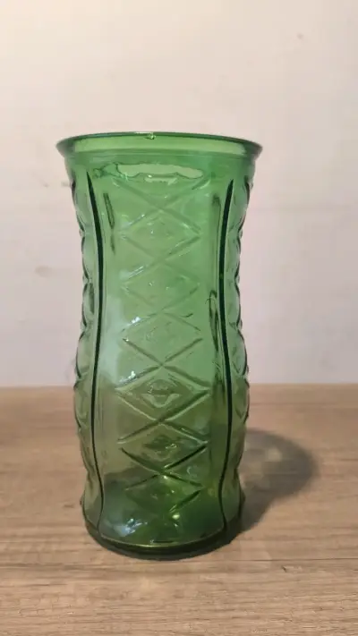 Juego de floreros de vidrio verde decorativos - miniatura 3