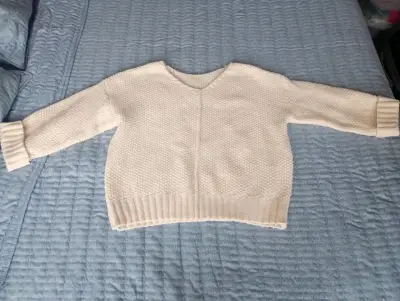 Suéter de punto beige para mujer - miniatura 2