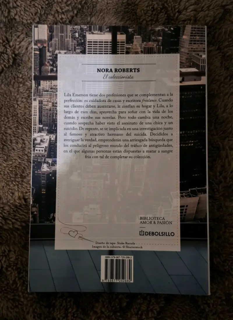 Libro 'El Coleccionista' de Nora Roberts - 2