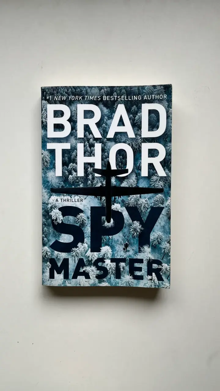 Libro 'Spymaster' de Brad Thor en inglés - 1