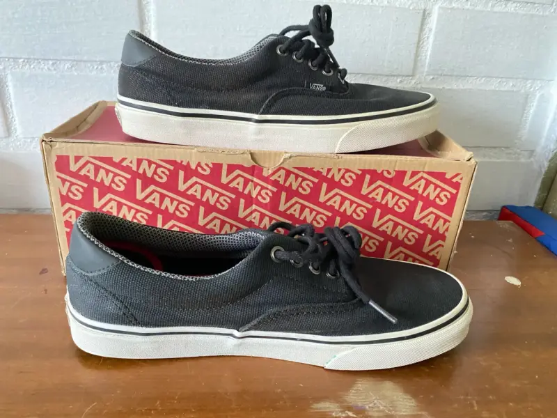 Zapatillas negras Vans en buen estado - 1